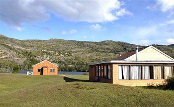 Hosteria Lago Tyndall Hotel Torres del Paine National Park Exterior photo