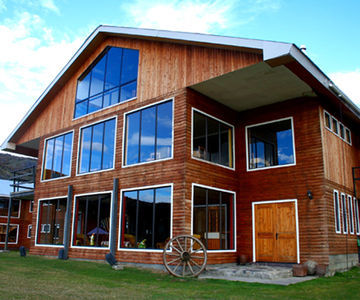 Hosteria Lago Tyndall Hotel Torres del Paine National Park Exterior photo